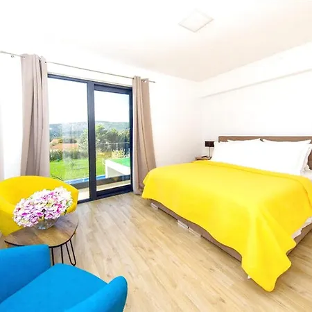 Modern Elegant Apartament Mlini