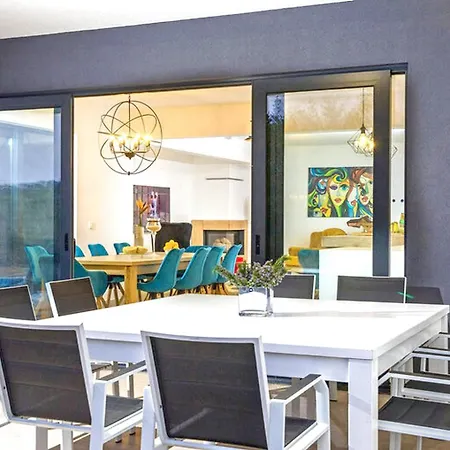 Modern Elegant Apartament